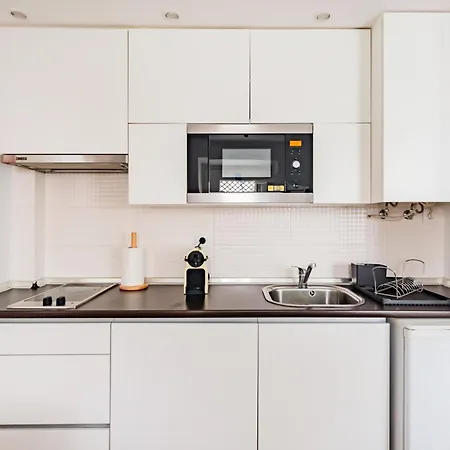 Alfama Gale Apartament *